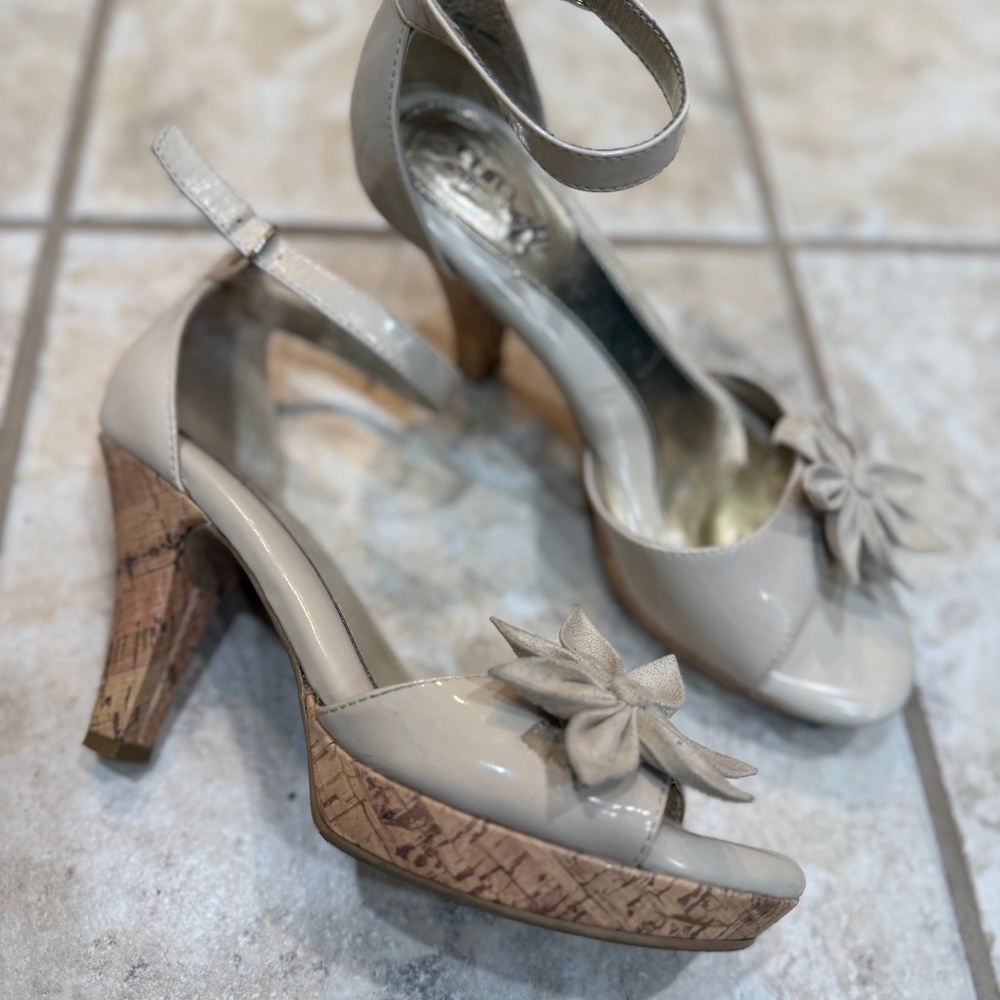 Ivory cork heel